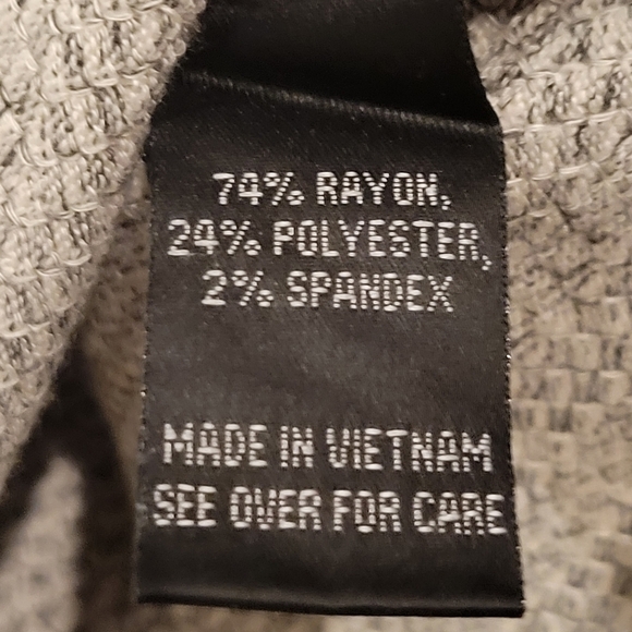 A. Byer Women's grey/white super soft tunic top size Medium - Picture 5 of 7